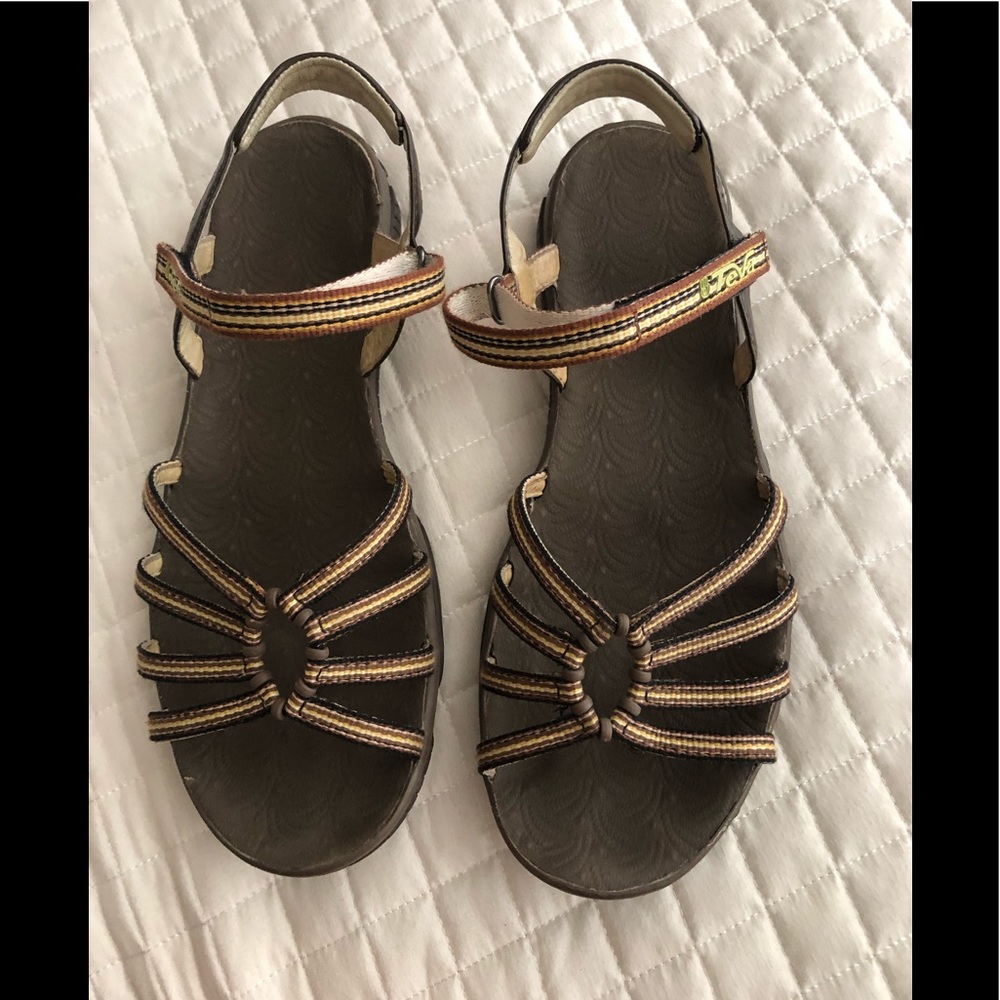 TEVA sandal size 8
